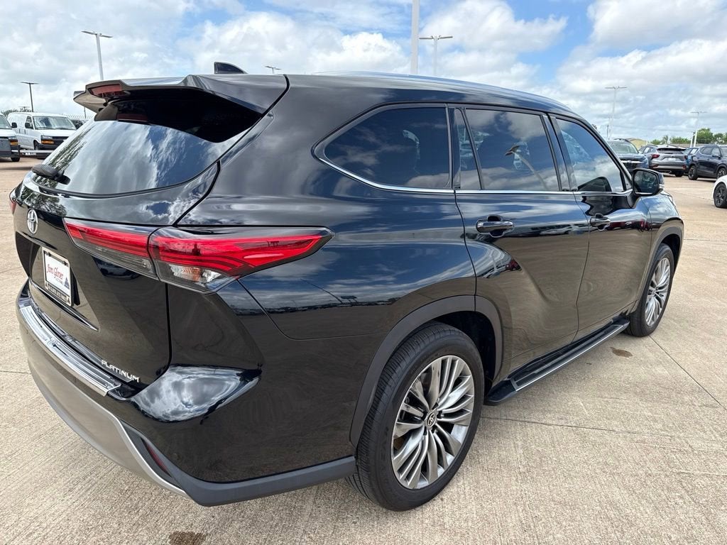 2021 Toyota Highlander Platinum