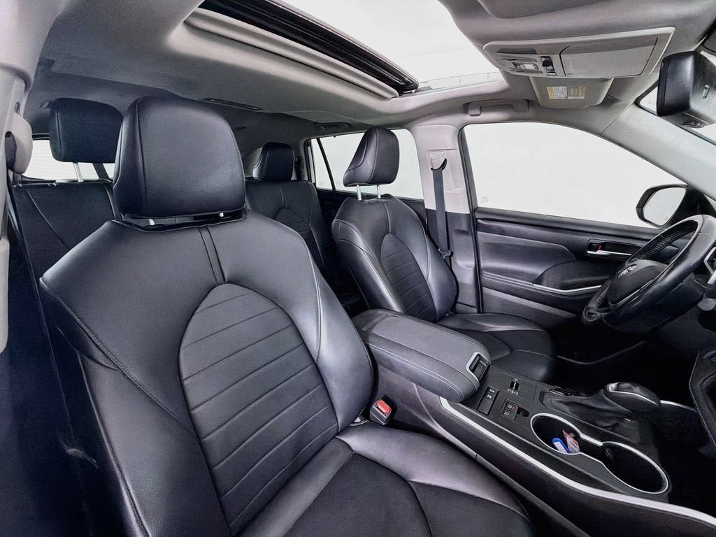 2021 Toyota Highlander Hybrid XLE