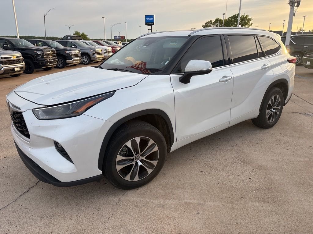 2022 Toyota Highlander XLE