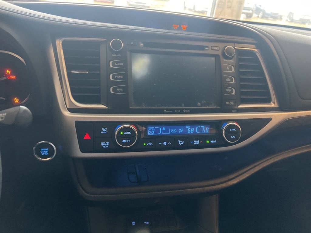 2019 Toyota Highlander SE