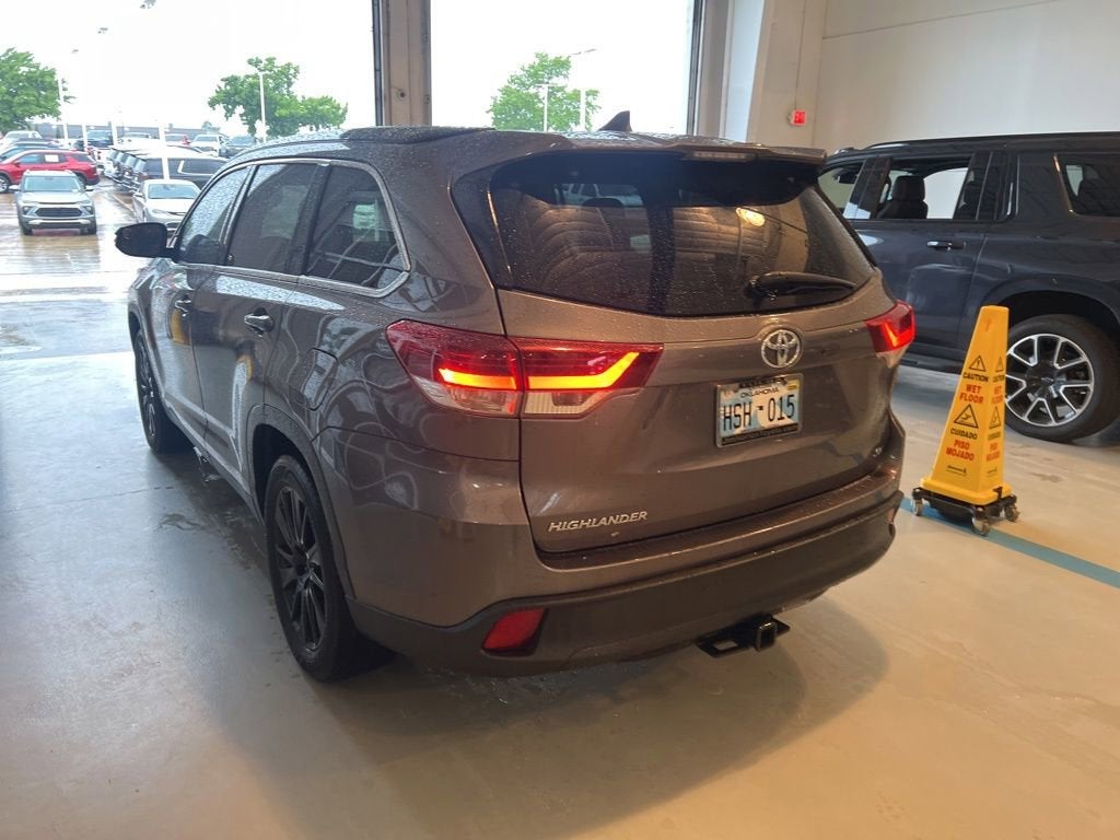2019 Toyota Highlander SE