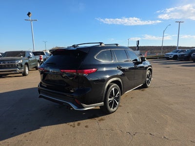 2022 Toyota Highlander XSE