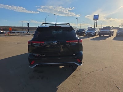 2022 Toyota Highlander XSE