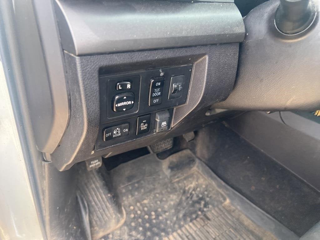 2016 Toyota Tundra 4WD Truck SR5