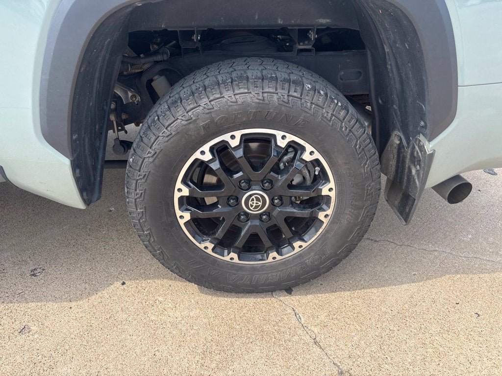 2022 Toyota Tundra 2WD SR5