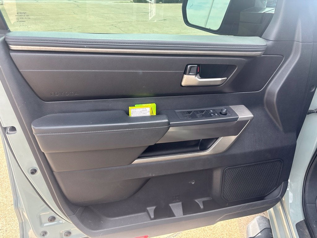 2022 Toyota Tundra 2WD SR5