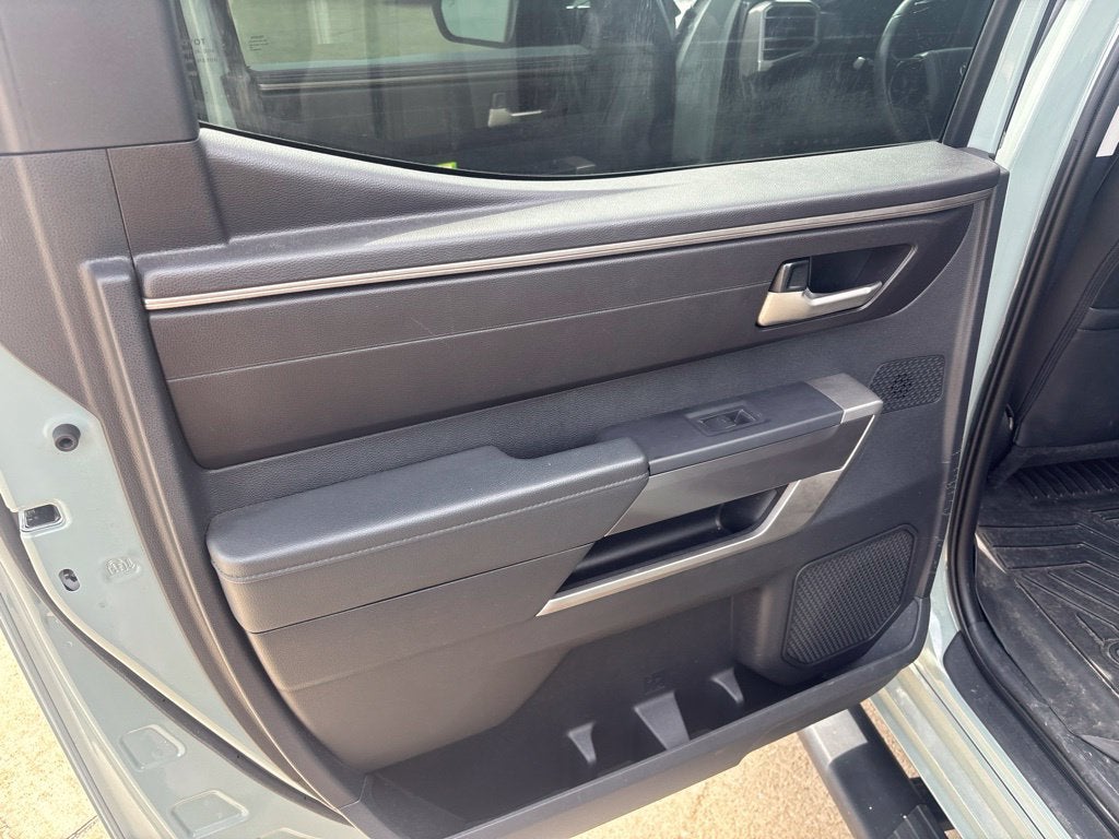 2022 Toyota Tundra 2WD SR5