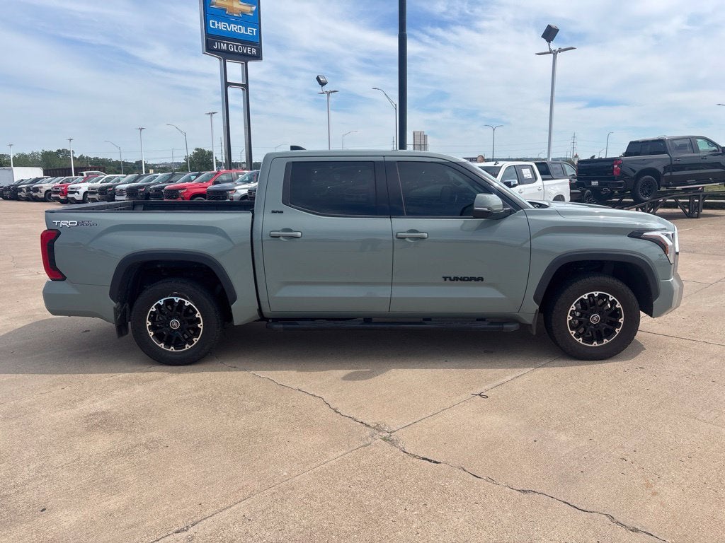 2022 Toyota Tundra 2WD SR5