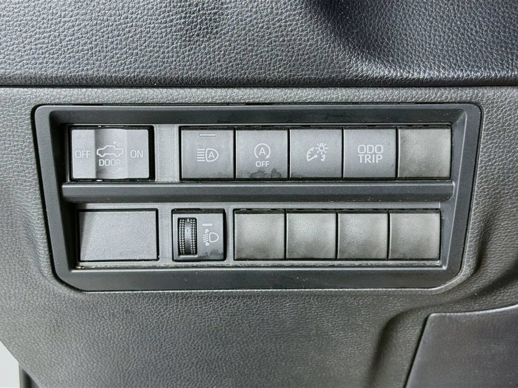 2023 Toyota Tundra 4WD SR5