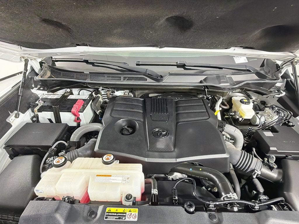 2023 Toyota Tundra 4WD SR5