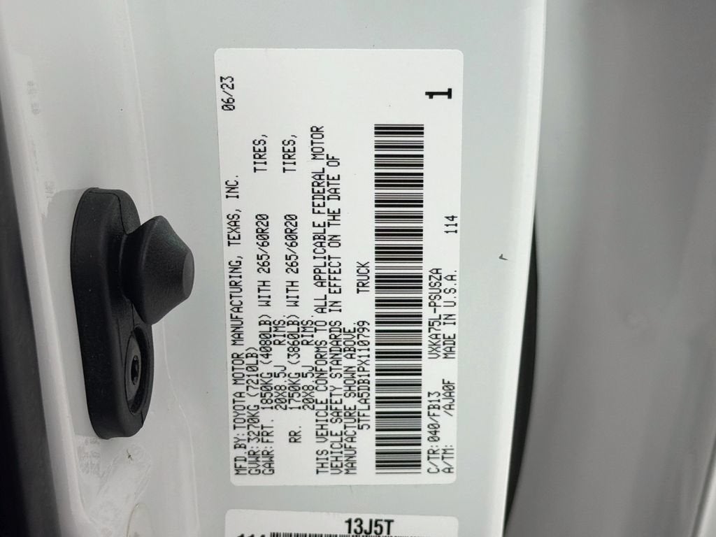 2023 Toyota Tundra 4WD SR5