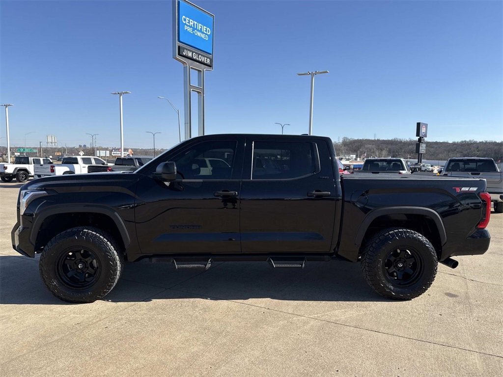2023 Toyota Tundra 4WD SR5