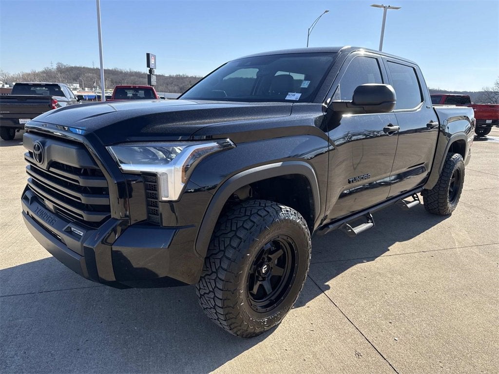 2023 Toyota Tundra 4WD SR5