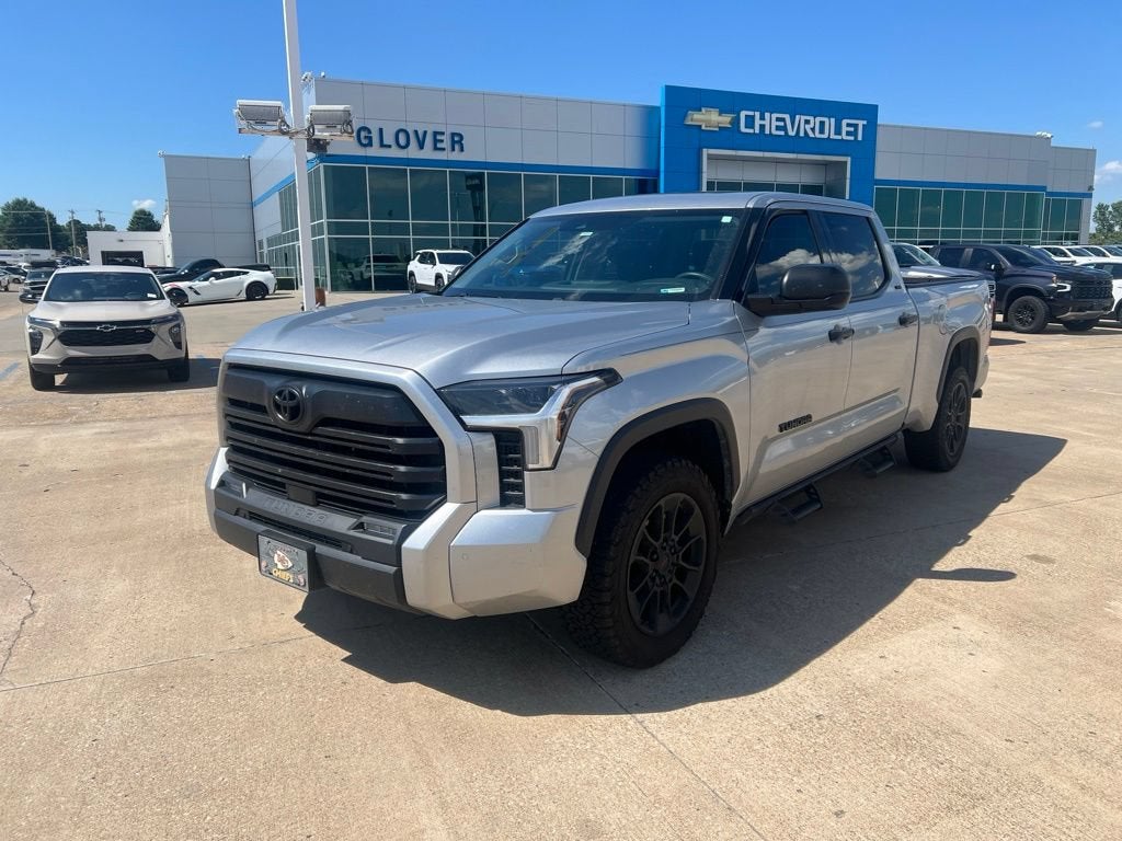 2023 Toyota Tundra 4WD SR5