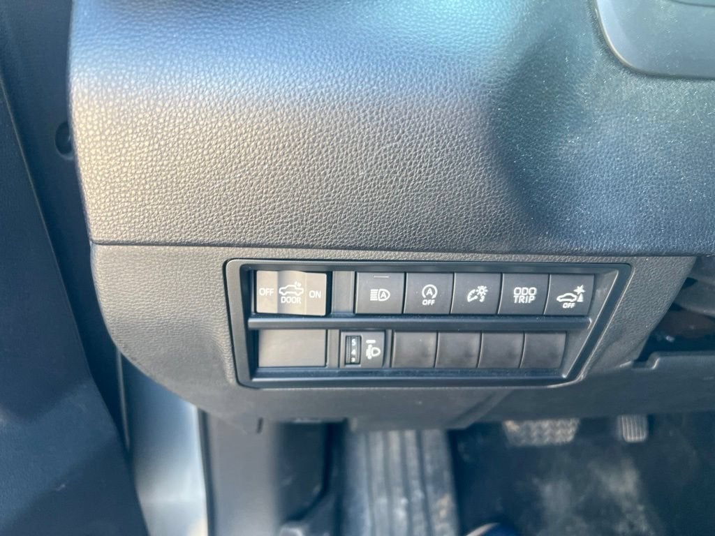 2023 Toyota Tundra 4WD SR5