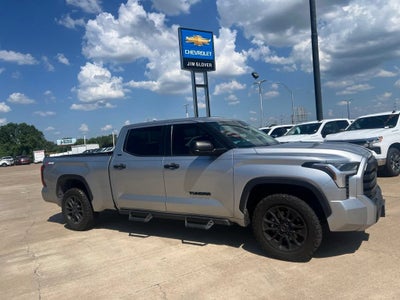 2023 Toyota Tundra 4WD SR5