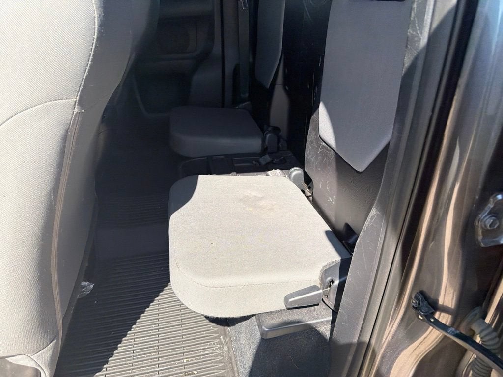 2016 Toyota Tacoma SR