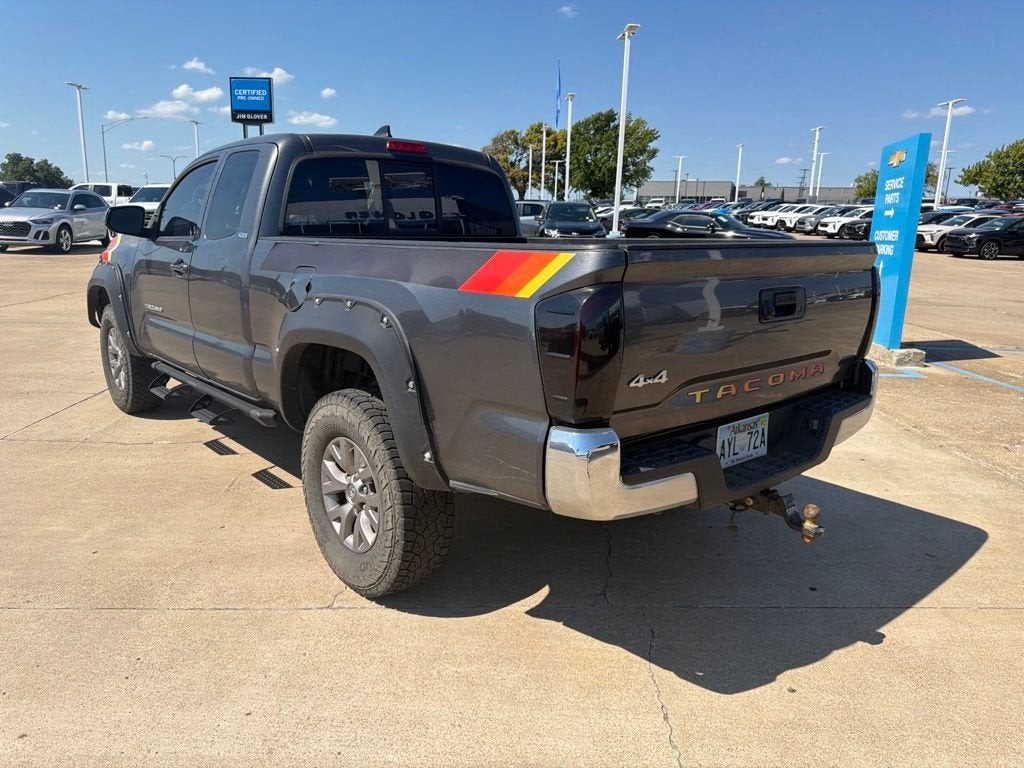 2016 Toyota Tacoma SR