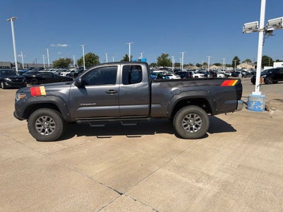 2016 Toyota Tacoma SR