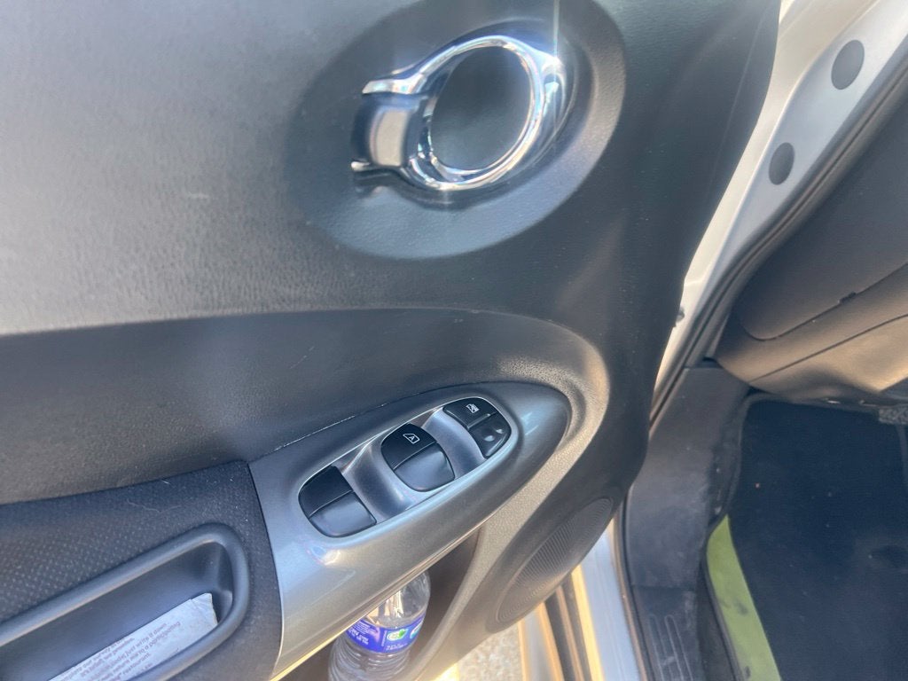 2016 Nissan JUKE S