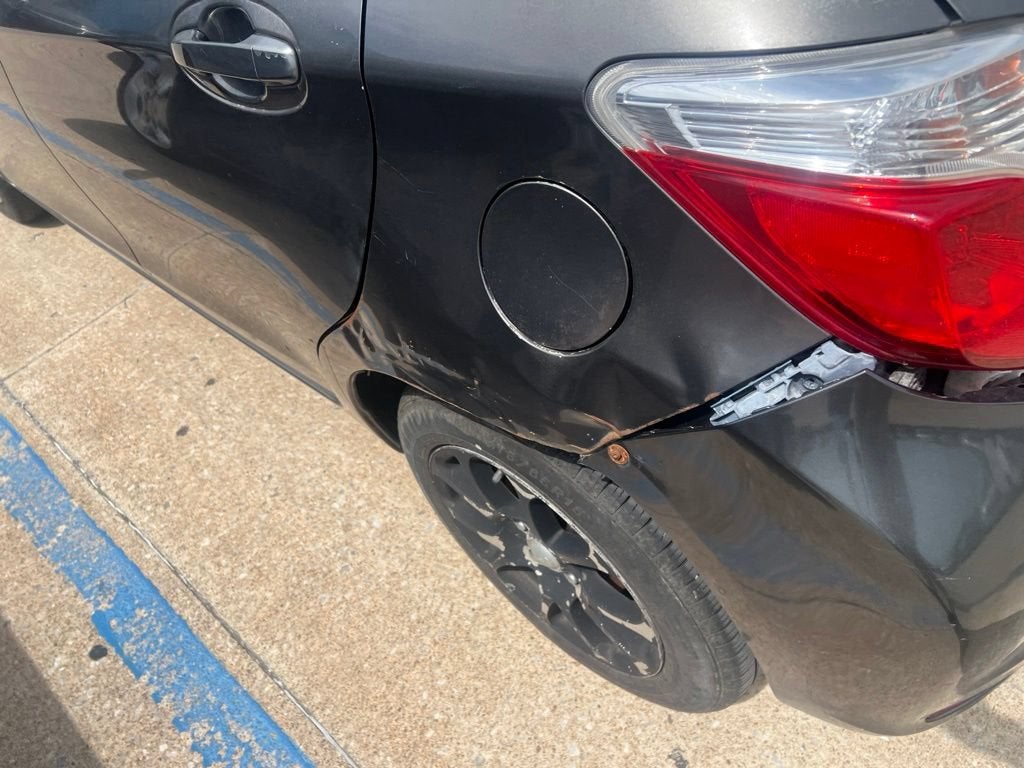 2013 Toyota Yaris L