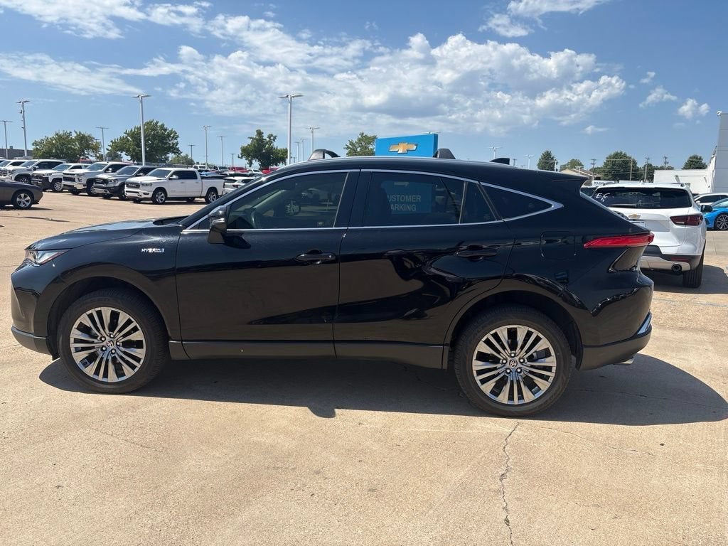 2021 Toyota Venza LE
