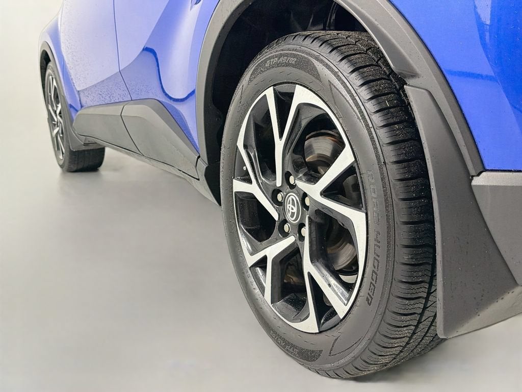 2021 Toyota C-HR LE
