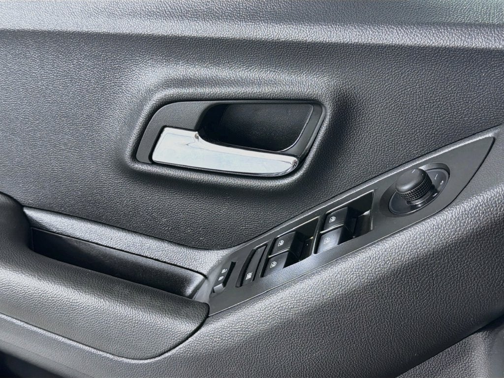 2022 Chevrolet Trax LS