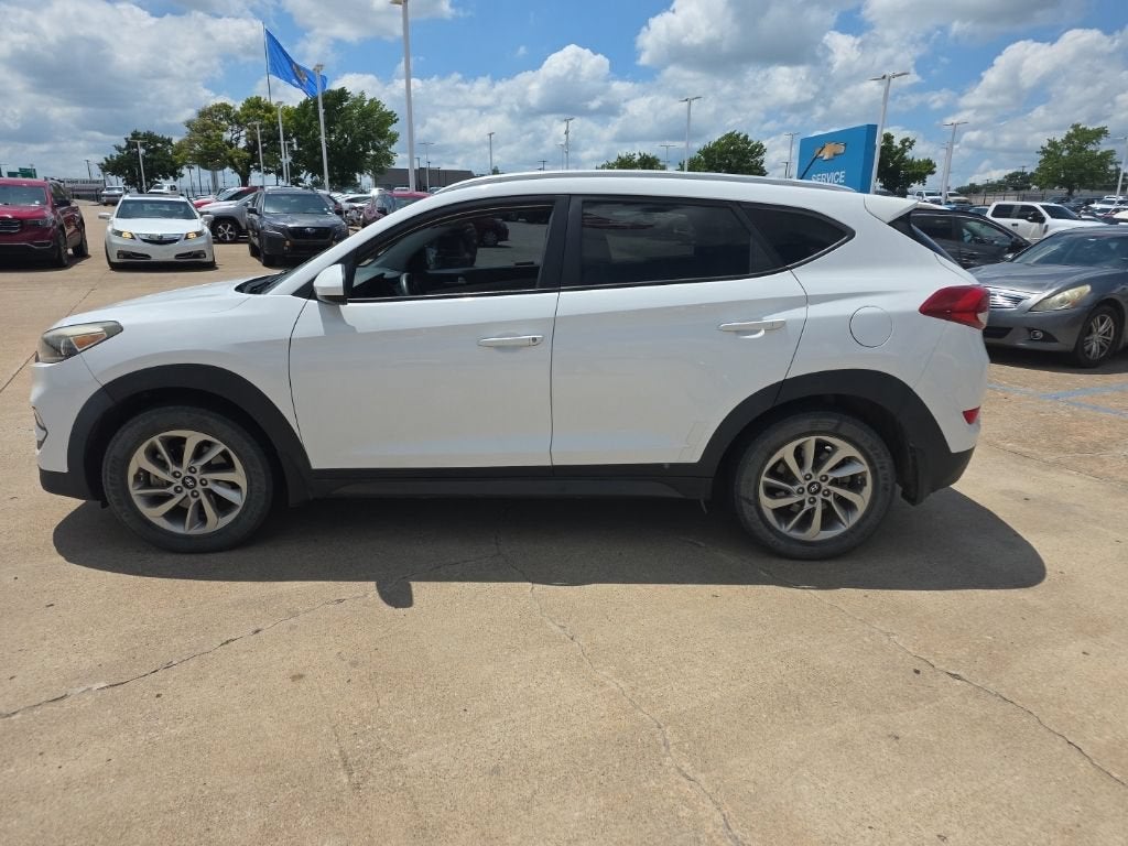 2016 Hyundai Tucson SE