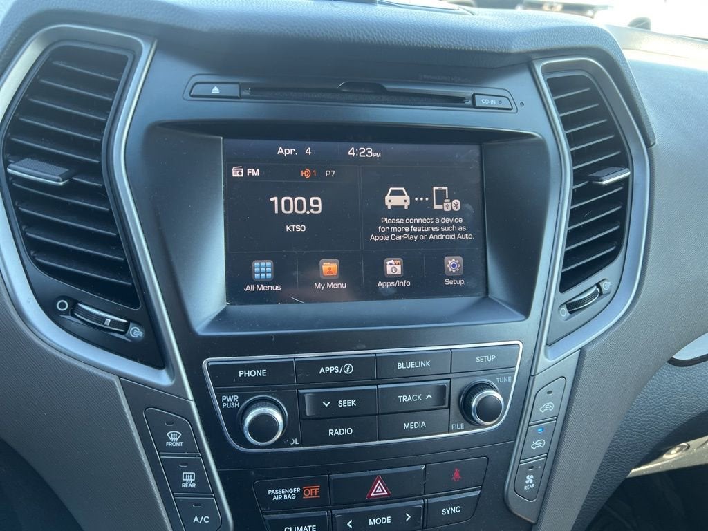 2017 Hyundai Santa Fe SE