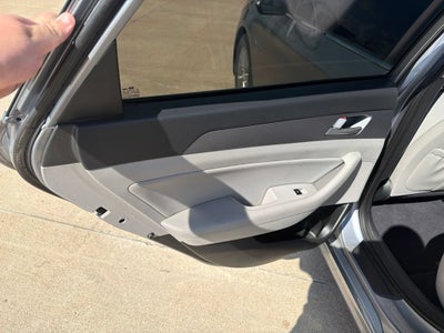 2017 Hyundai Sonata Hybrid SE