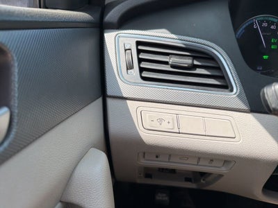 2017 Hyundai Sonata Hybrid SE