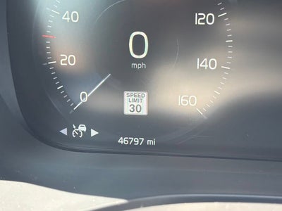 2019 Volvo XC60 Momentum