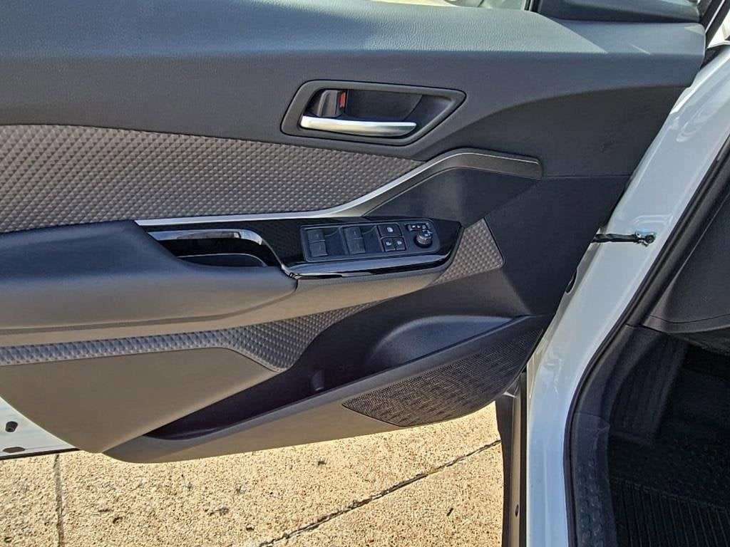 2022 Toyota C-HR XLE