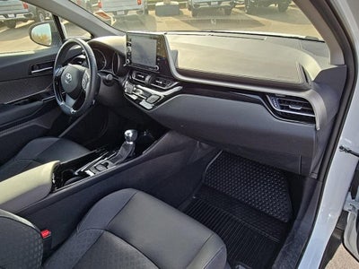 2022 Toyota C-HR XLE