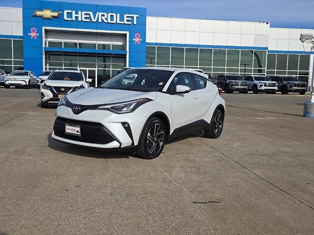 2022 Toyota C-HR XLE
