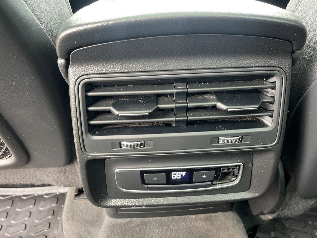 2022 Audi Q7 Premium Plus