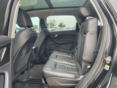 2022 Audi Q7 Premium Plus