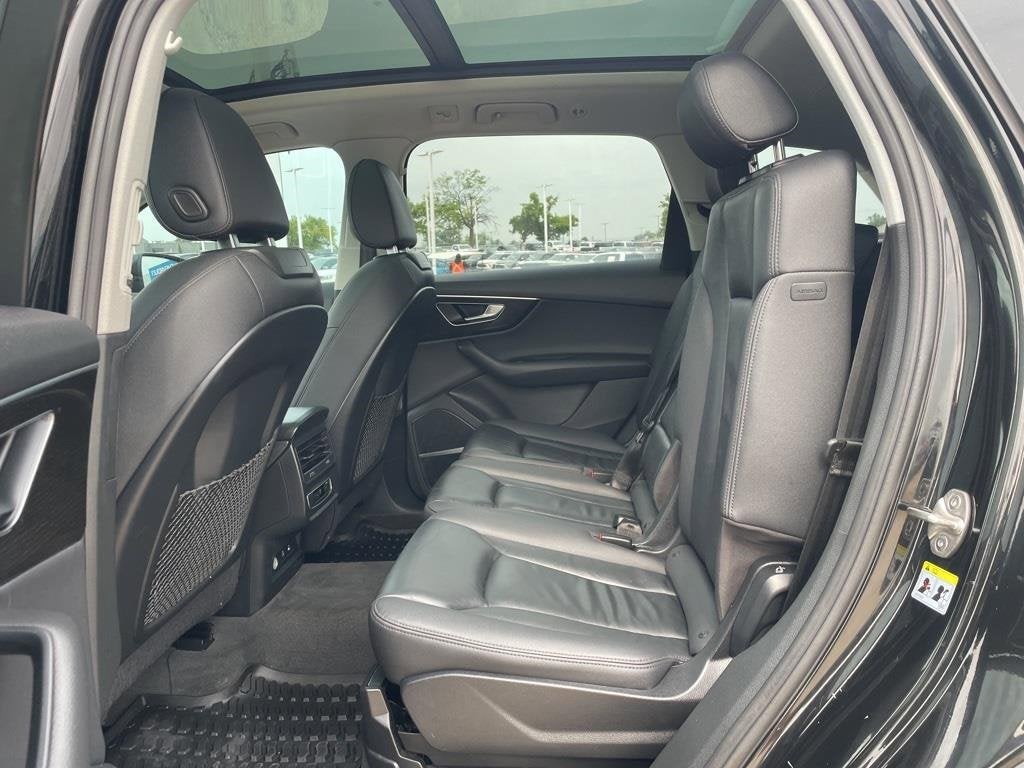 2022 Audi Q7 Premium Plus