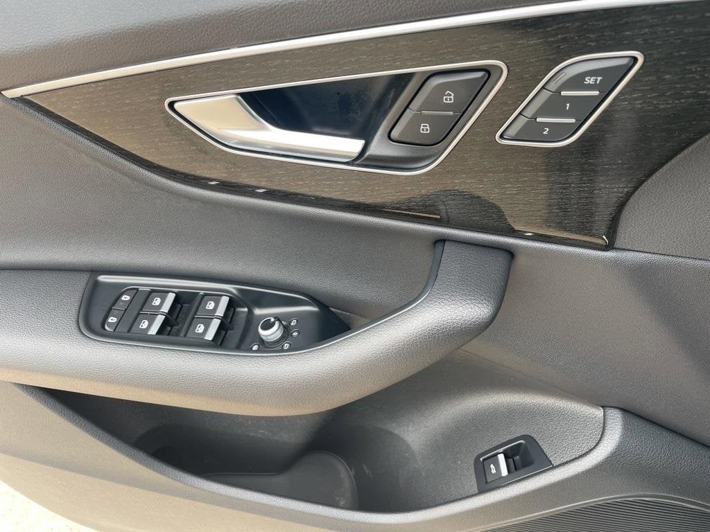 2022 Audi Q7 Premium Plus