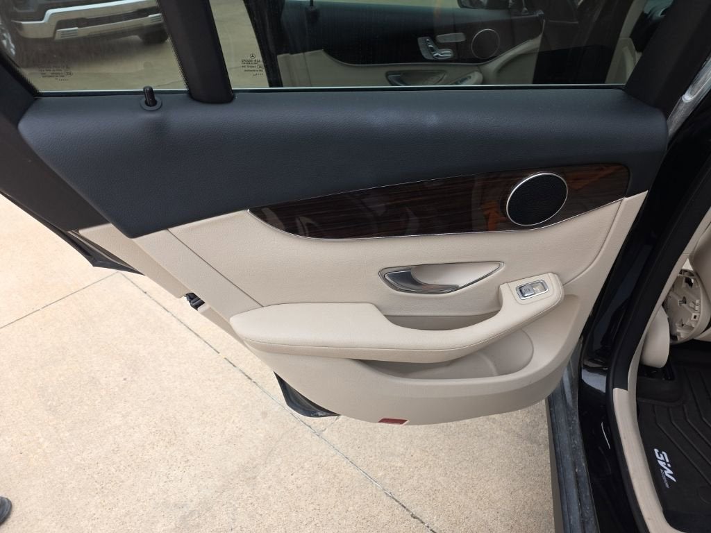 2019 Mercedes-Benz GLC GLC 300