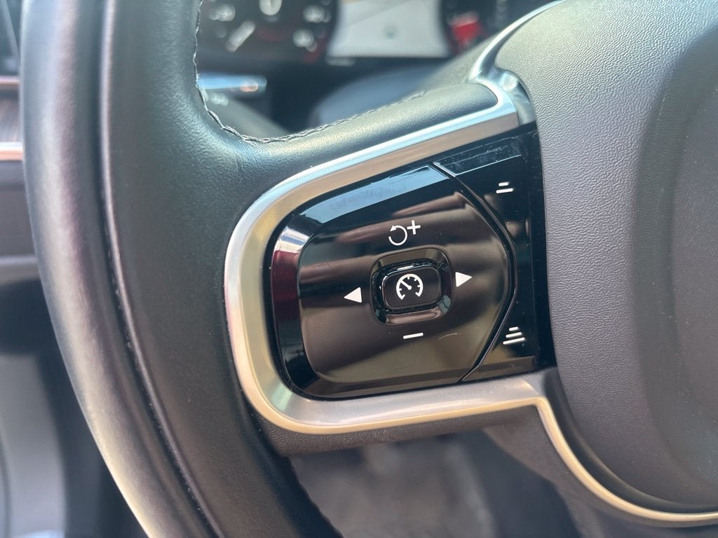 2021 Volvo XC60 Inscription