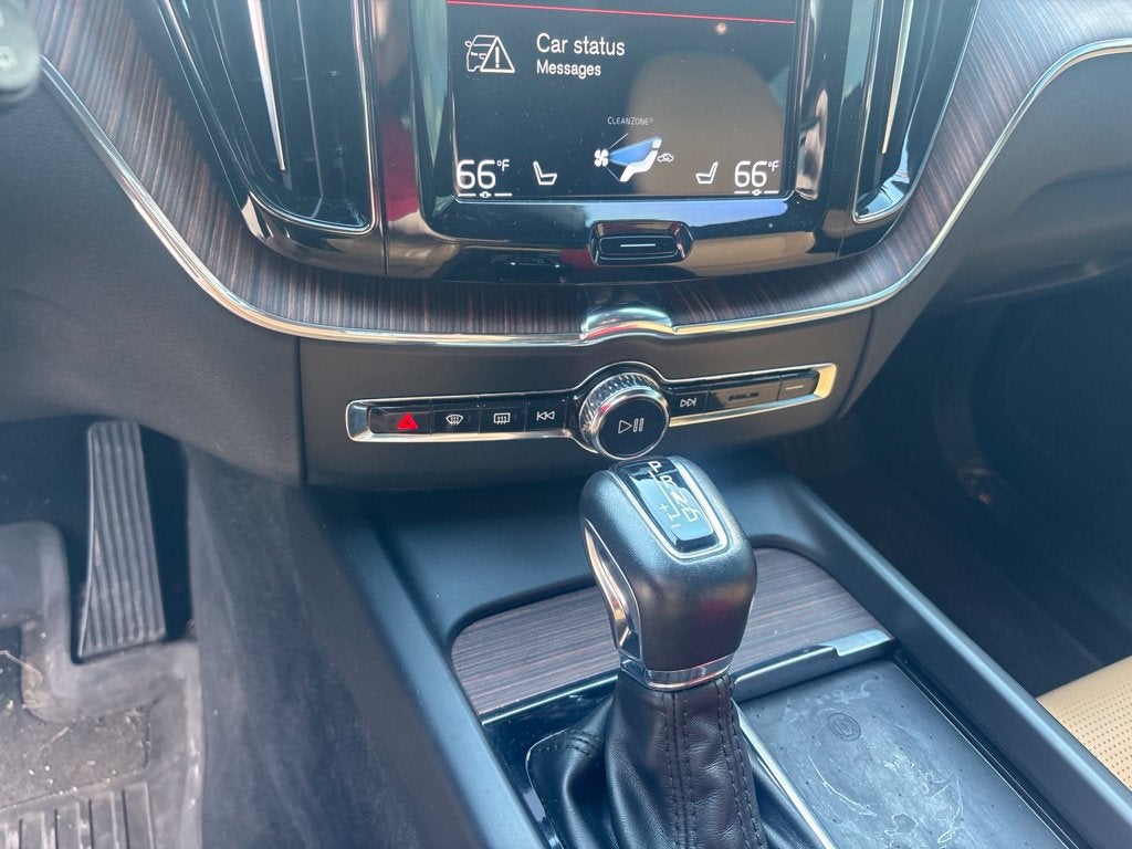 2021 Volvo XC60 Inscription