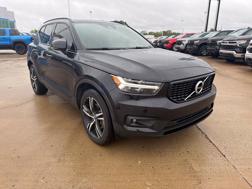 2020 Volvo XC40 R-Design
