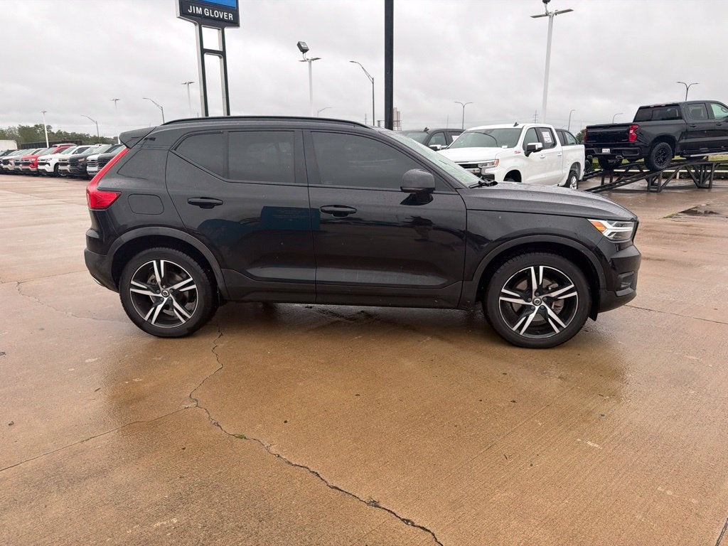 2020 Volvo XC40 R-Design